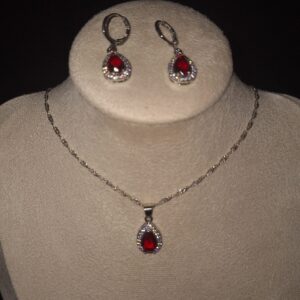 Parure fantaisie en argent – Goutte rouge sertie de CZ