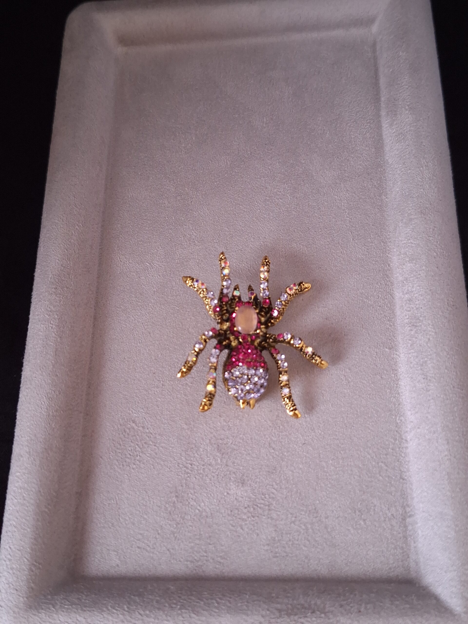 Broche araignée en alliage cz