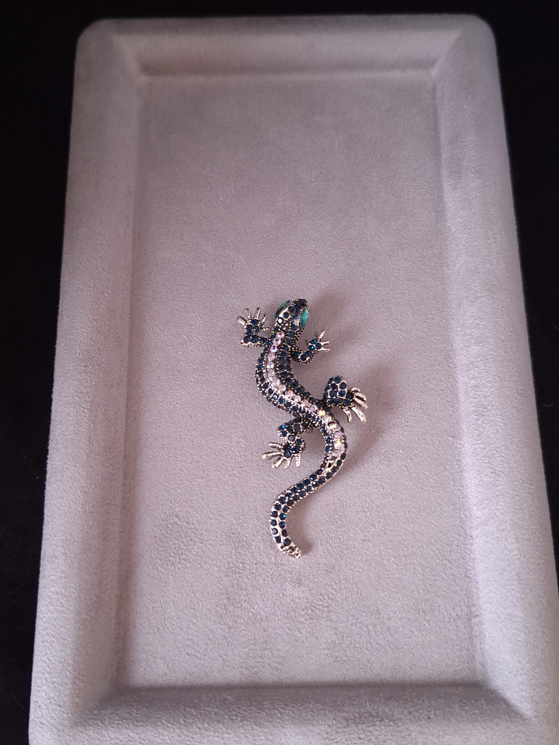 Broche lézard alliage cz