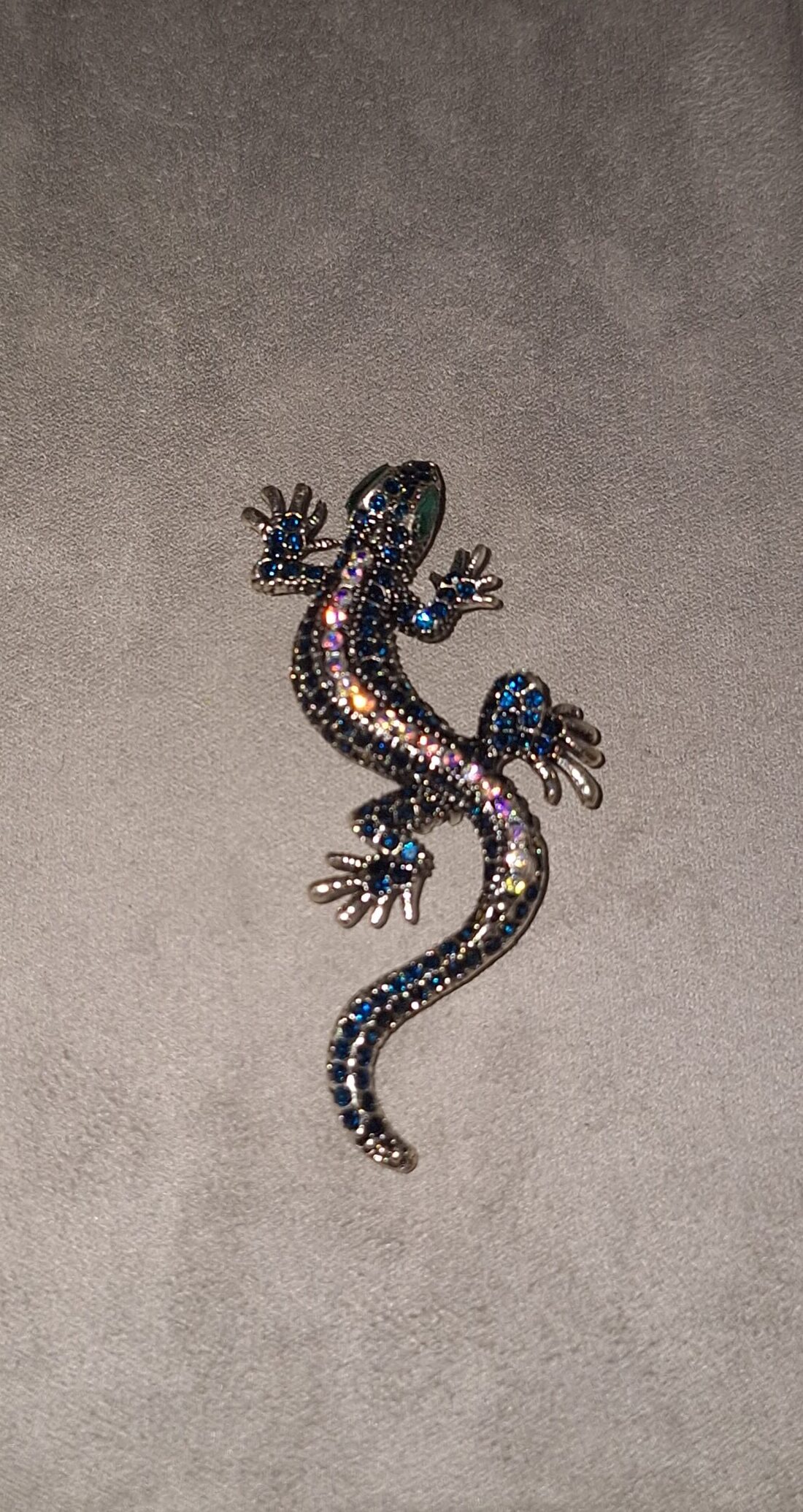 Broche lézard alliage cz
