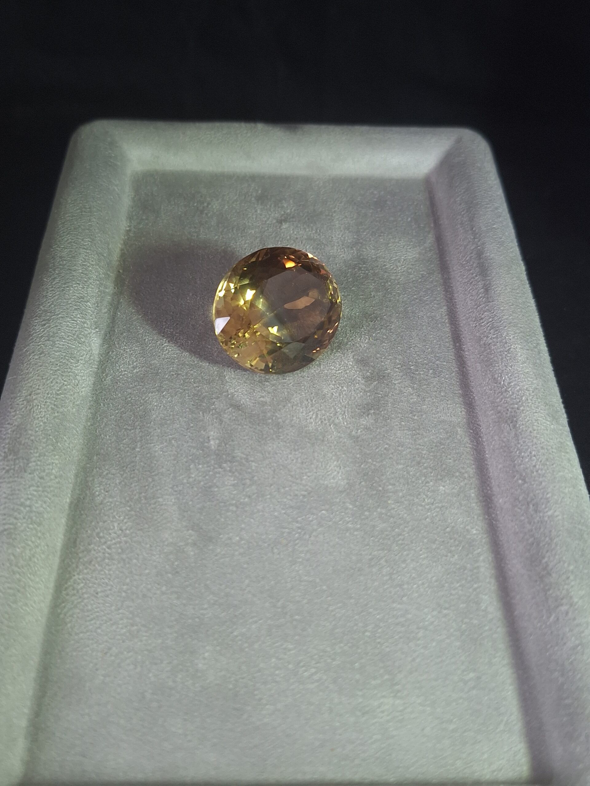 Citrine taille ovale naturelle