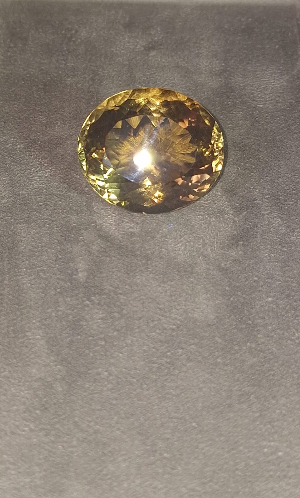 Citrine taille ovale naturelle
