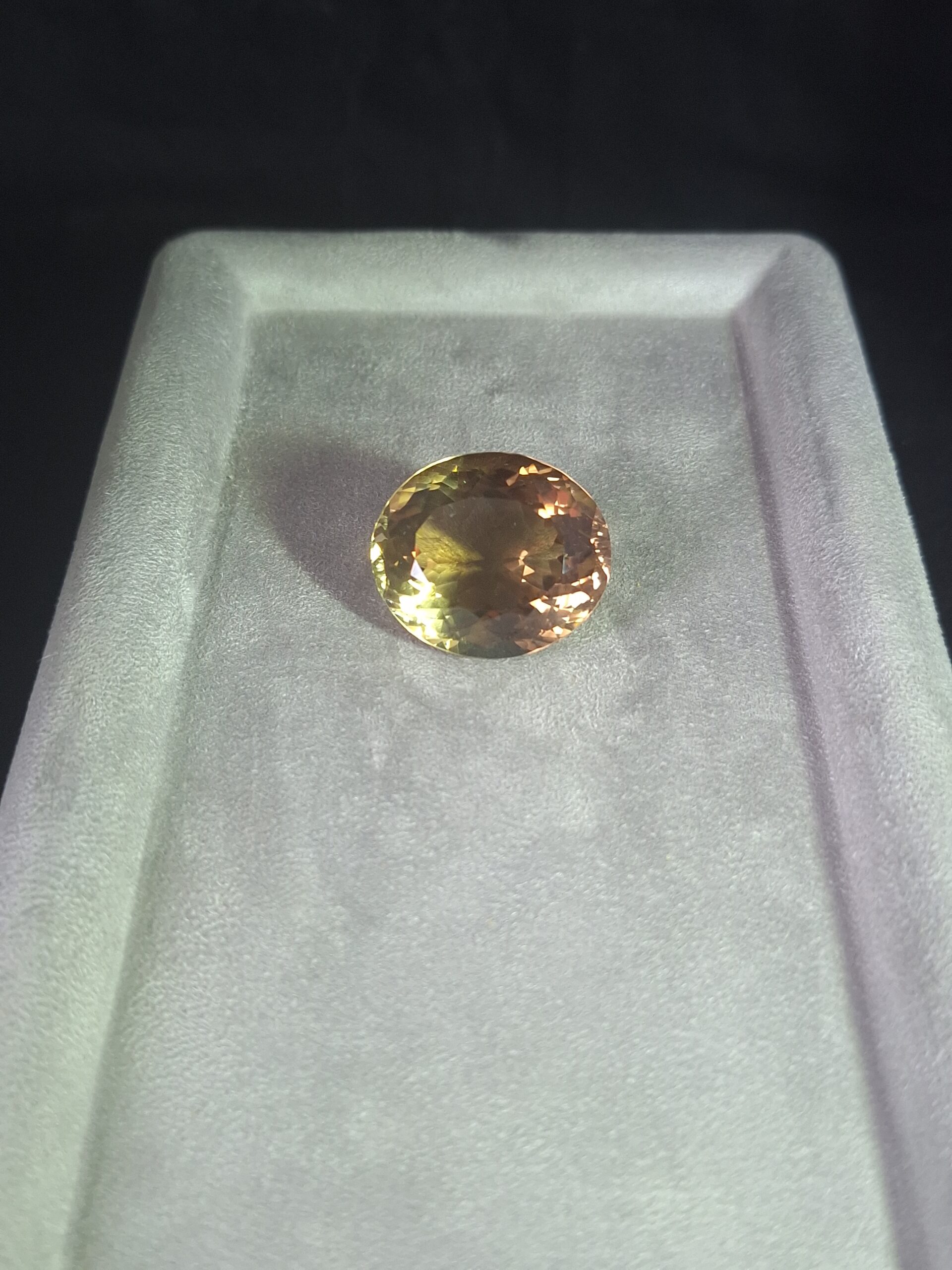 Citrine taille ovale naturelle