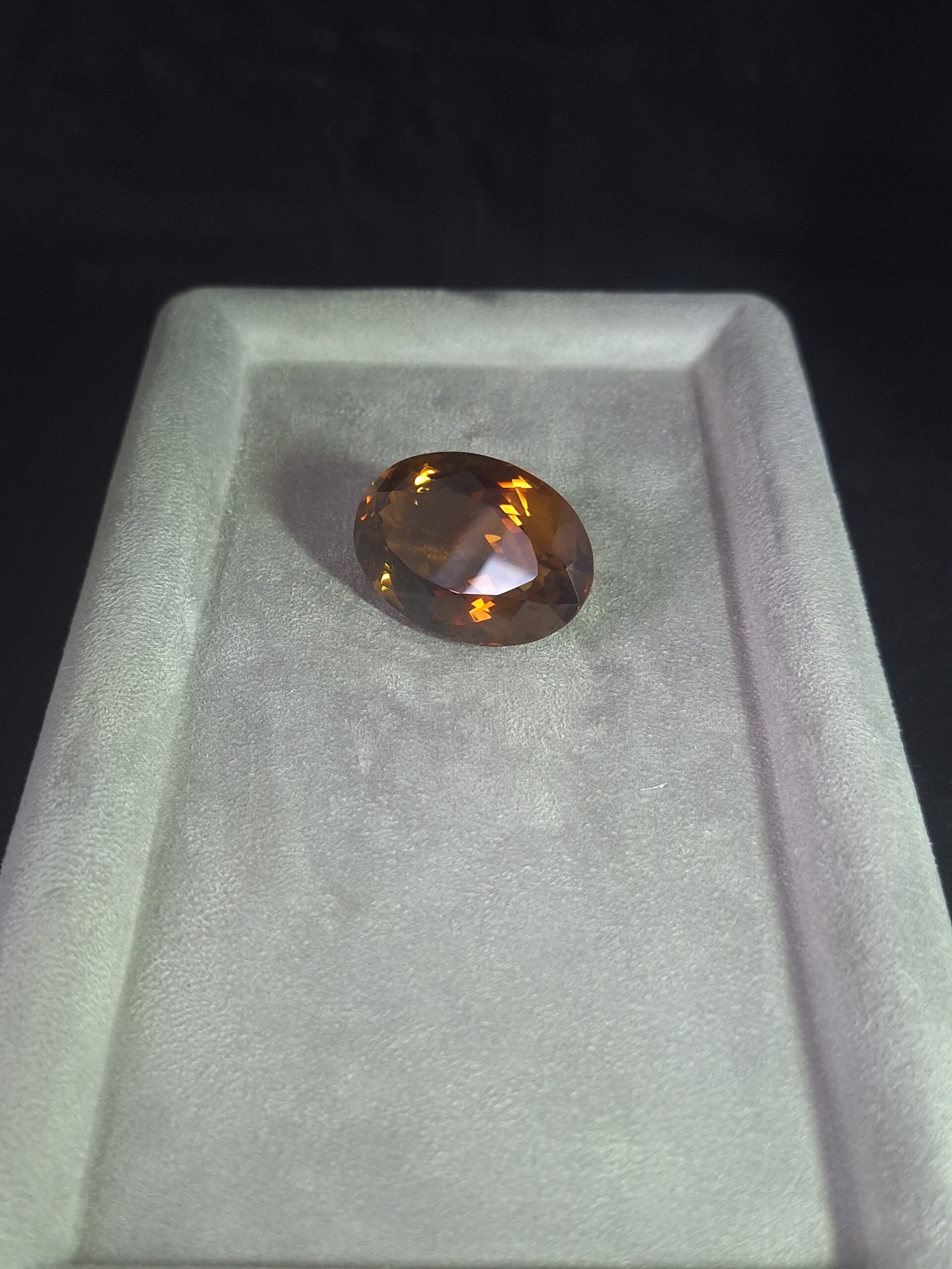 Citrine taille ovale mixte naturelle