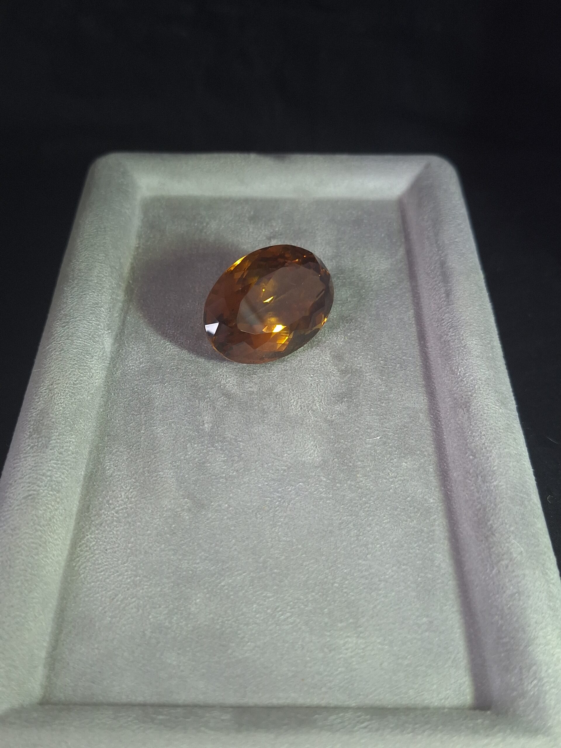 Citrine taille ovale mixte naturelle