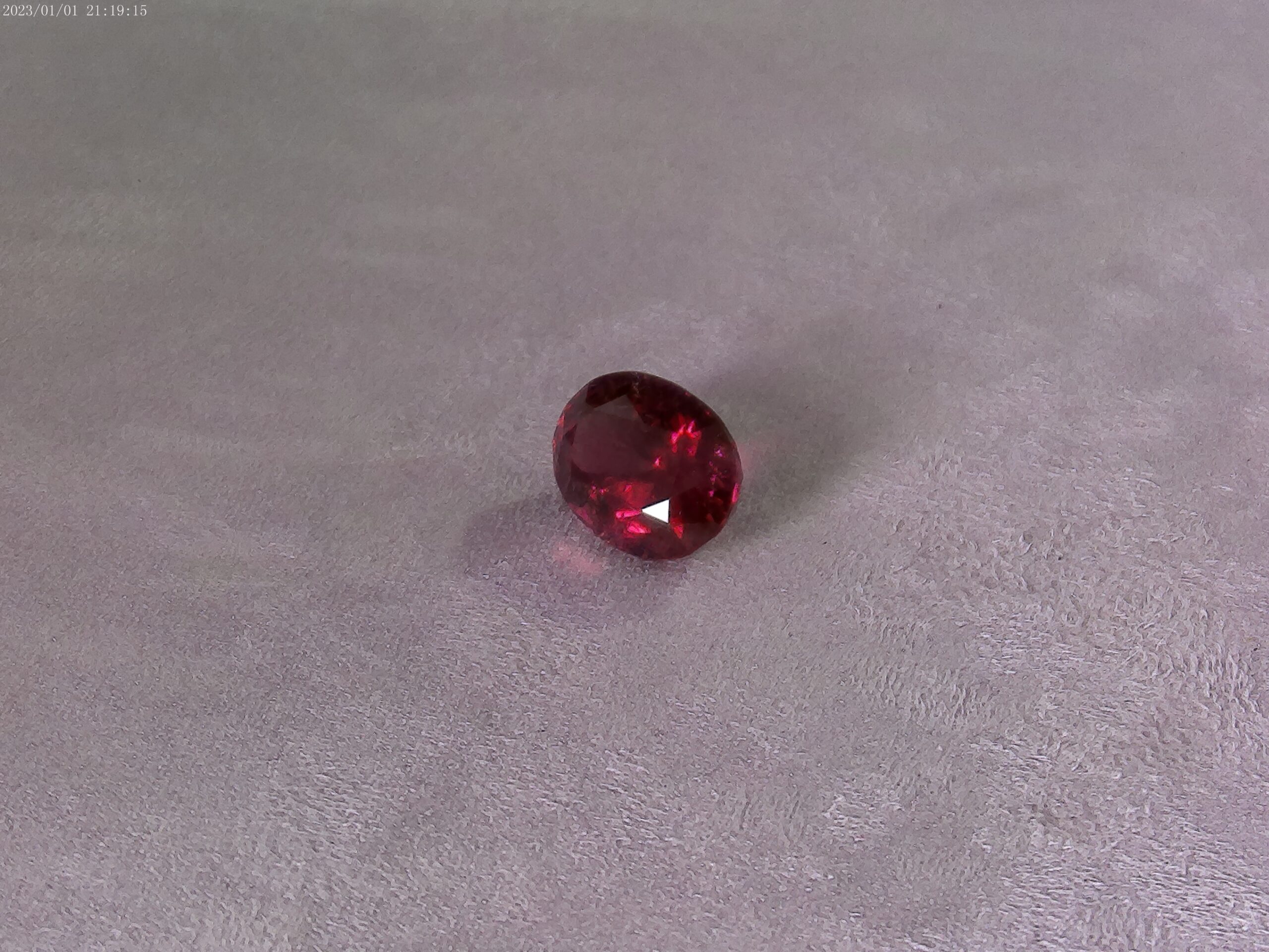 Rubellite elbaïte taille ovale mixte naturelle
