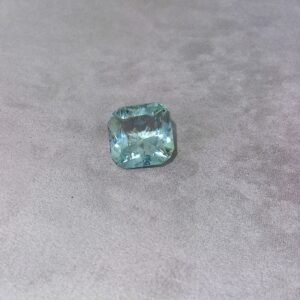 Béryl vert naturel d’exception – 16,25 carats