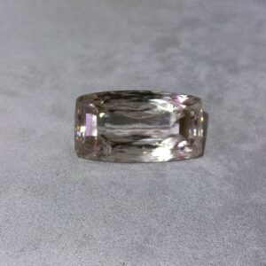Kunzite rose très pâle – 105,35 ct