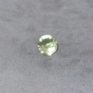 Orthose jaune pâle – 3,75 carats