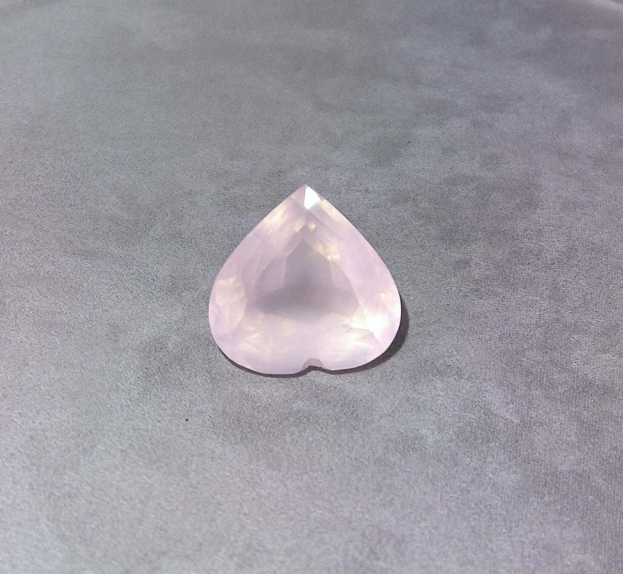 Quartz rose taille cœur