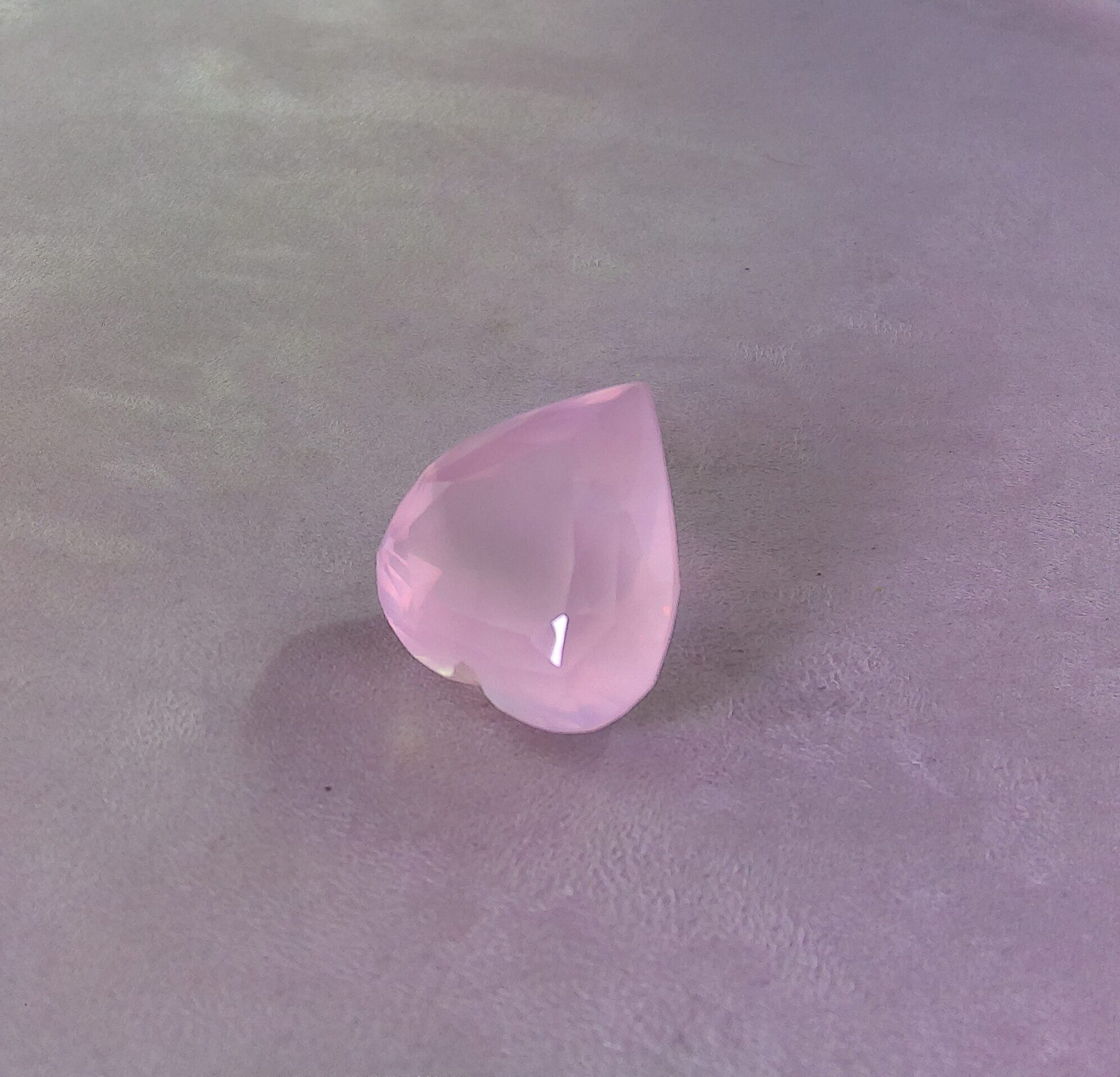 Quartz rose taille cœur