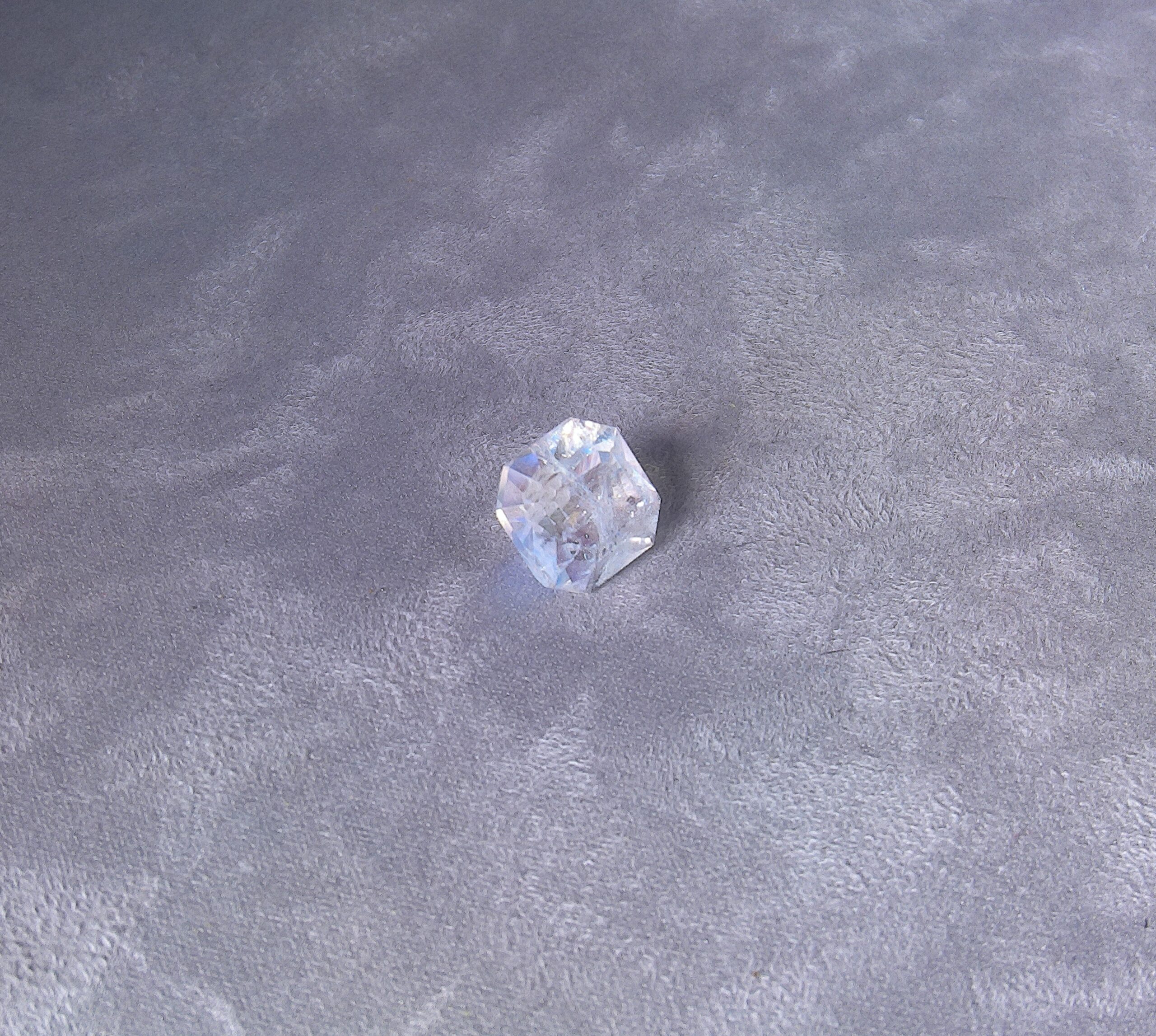 Spectrolite Naturelle Transparente 6.67 ct | BiotifulGems