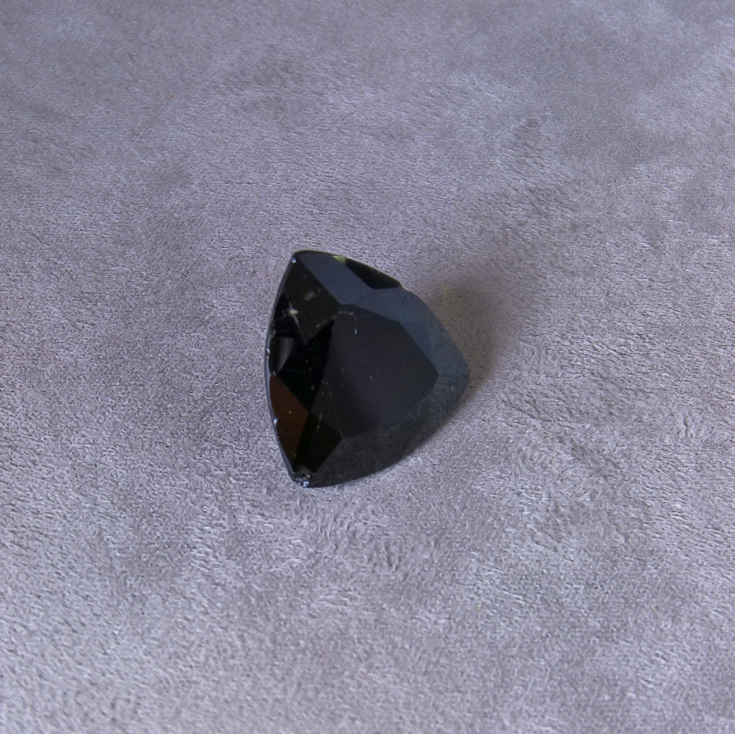 Tourmaline Schorl Naturelle 21.10 ct