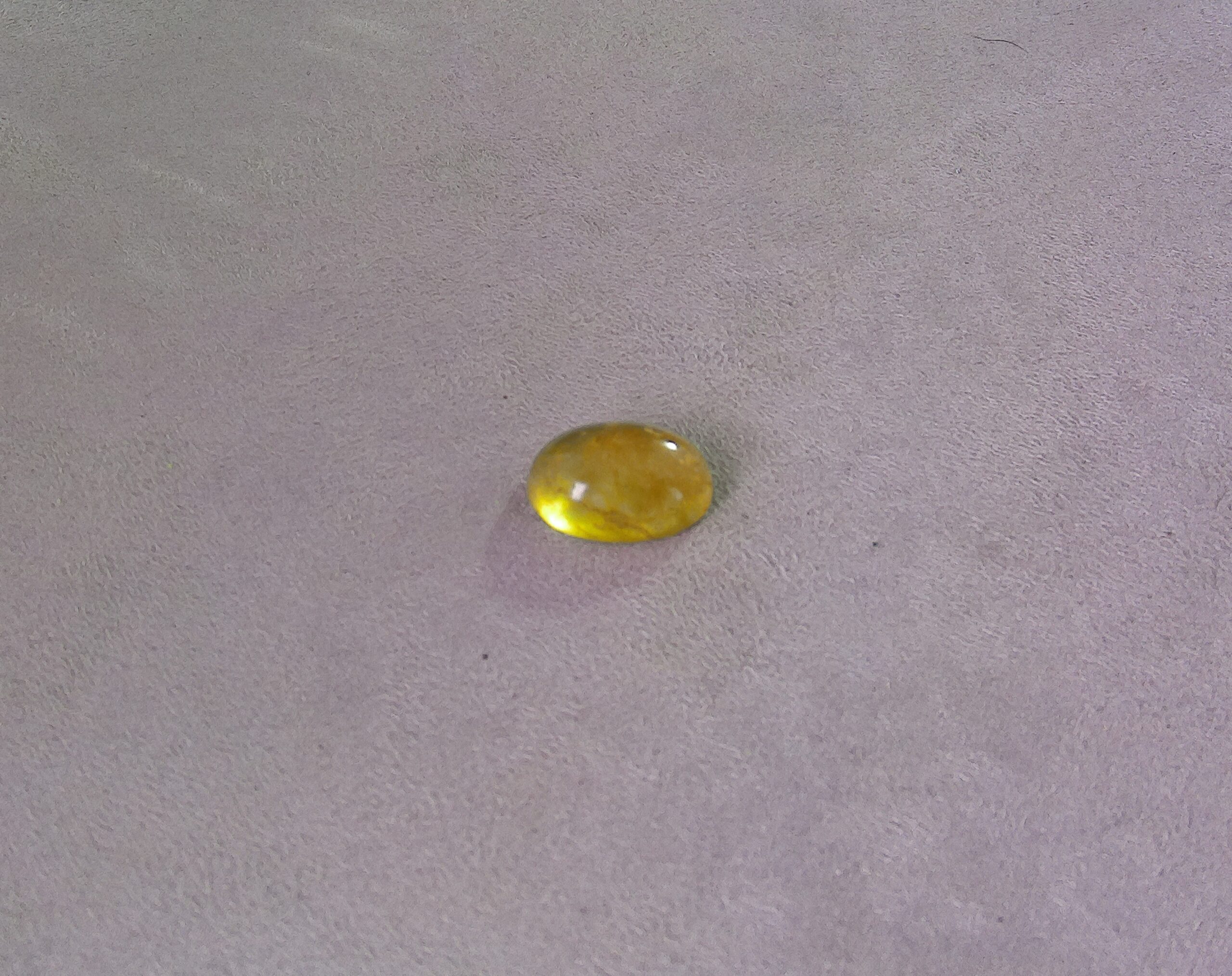 Opale commune taille cabochon ovale
