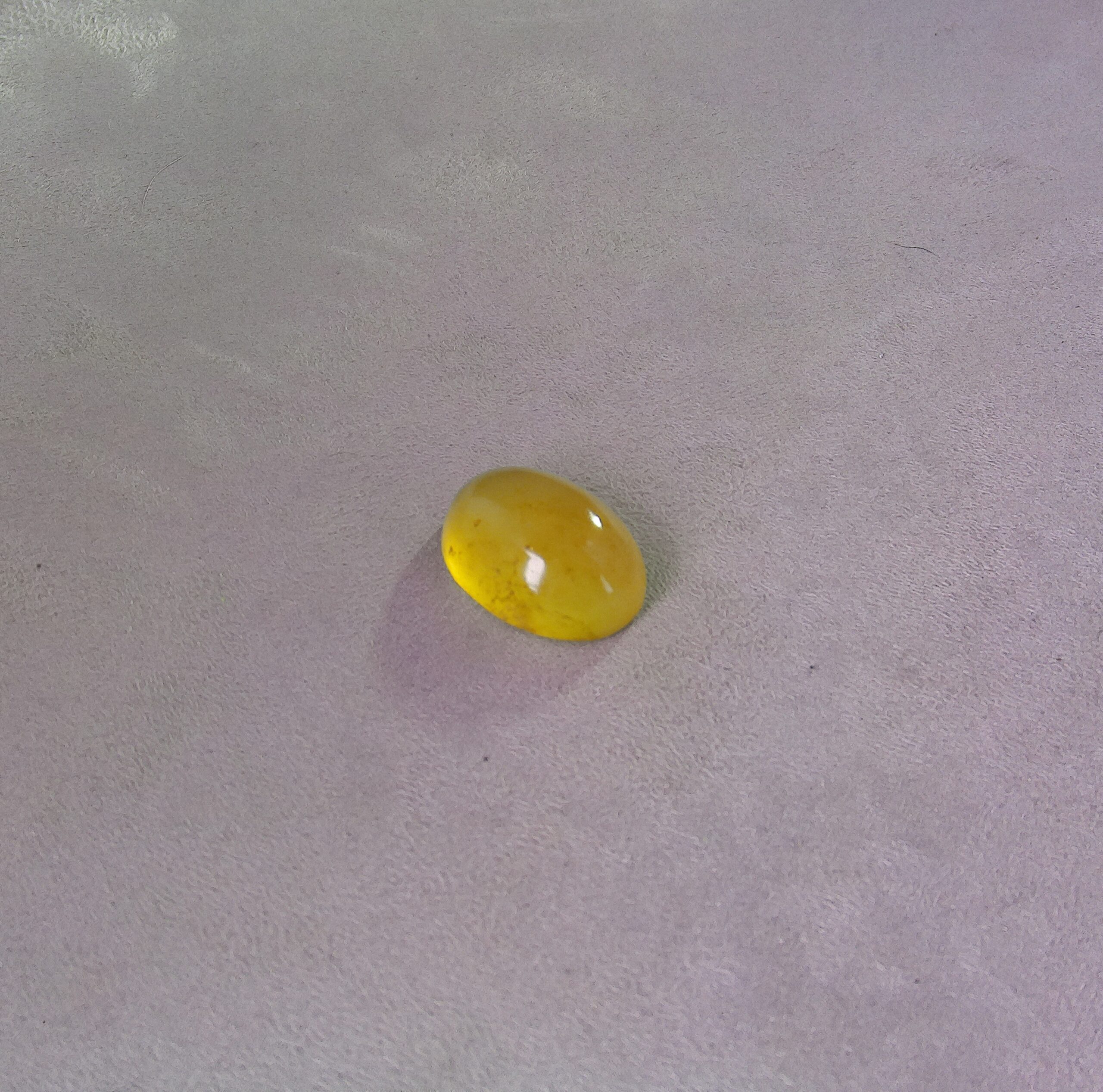 Opale commune taille cabochon ovale
