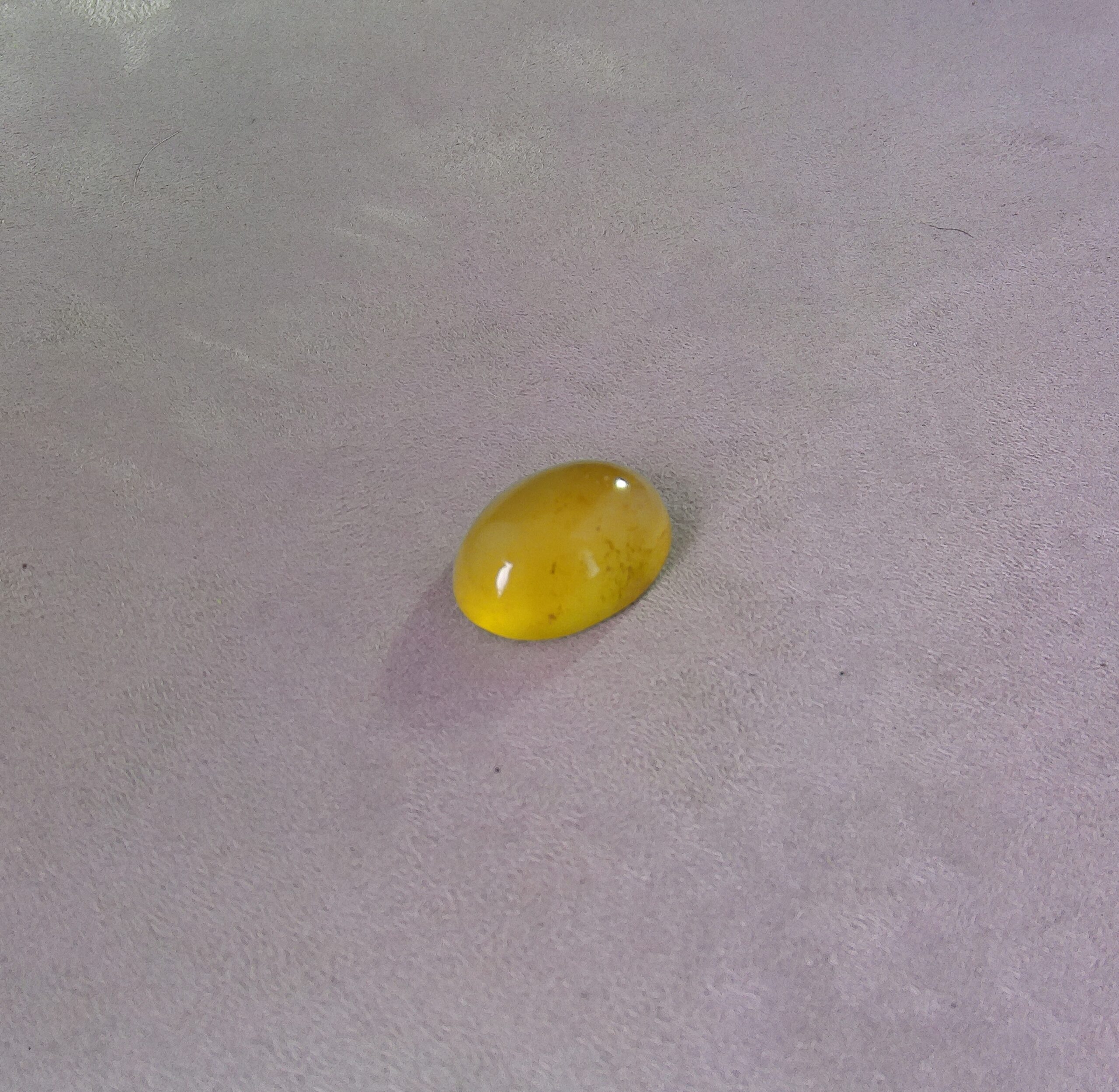Opale commune taille cabochon ovale