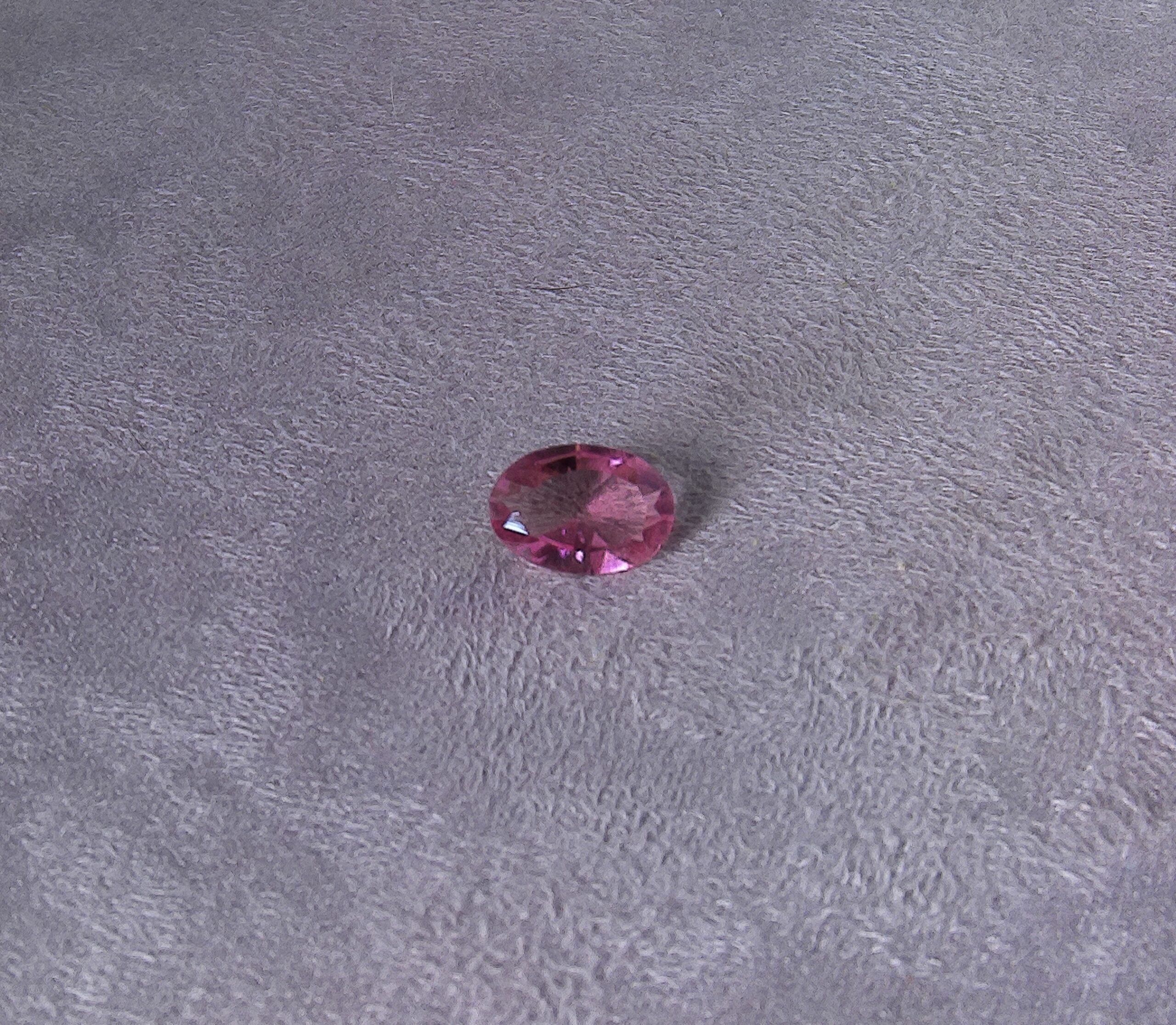 Tourmaline rose taille ovale