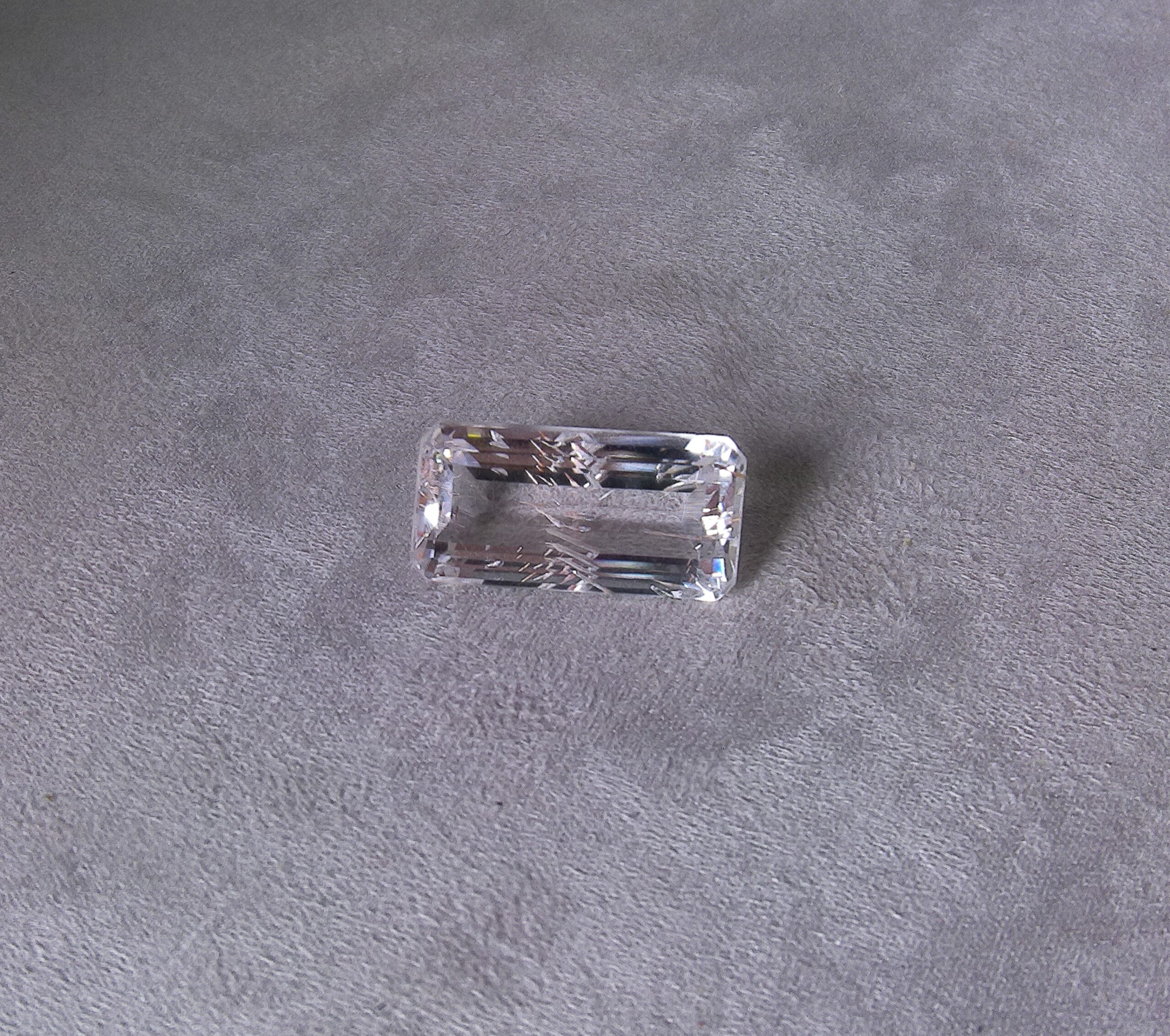 Goshénite taille rectangle